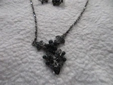 Park Lane Vintage Necklace/Earrings Black FIligree Design Center Stones