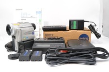 Near MINT SONY DCR-PC100 Camcorder Carl Zeiss...