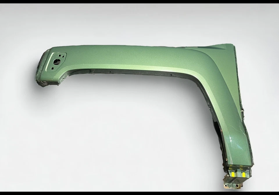 06-10 Conjunto de guardabarros delantero izquierdo Hummer H3 lado del conductor verde izquierdo OEM Foto 2 de 4