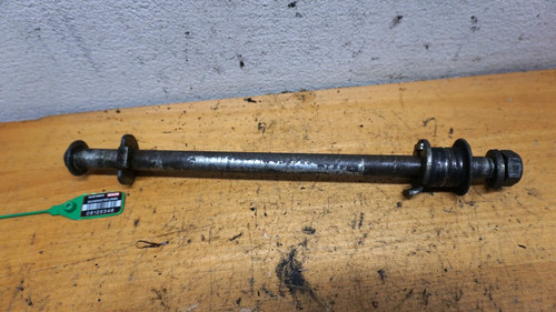 Honda Hornet CB 600 PC34 Hinterachse 5346