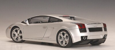 LAMBORGHINI GALLARDO SILVER 1:18 by AUTOart 74574 NEW IN BOX RARE