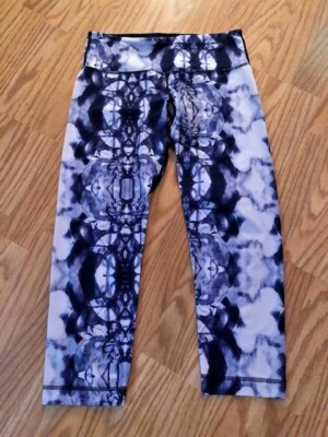 LULULEMON Blue Ty Die CAPRI 6 Cropped Legging WUNDER UNDER CROP