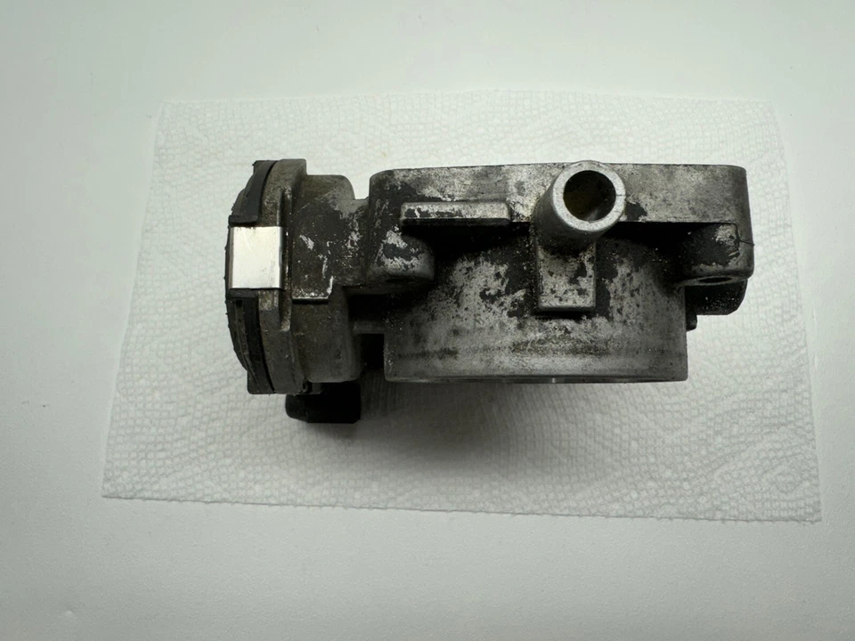 Carrocería de acelerador genuina barata para Mercedes-Benz C300 3,0 L 2008-2012 G500 2002-2008 Foto 2 de 4