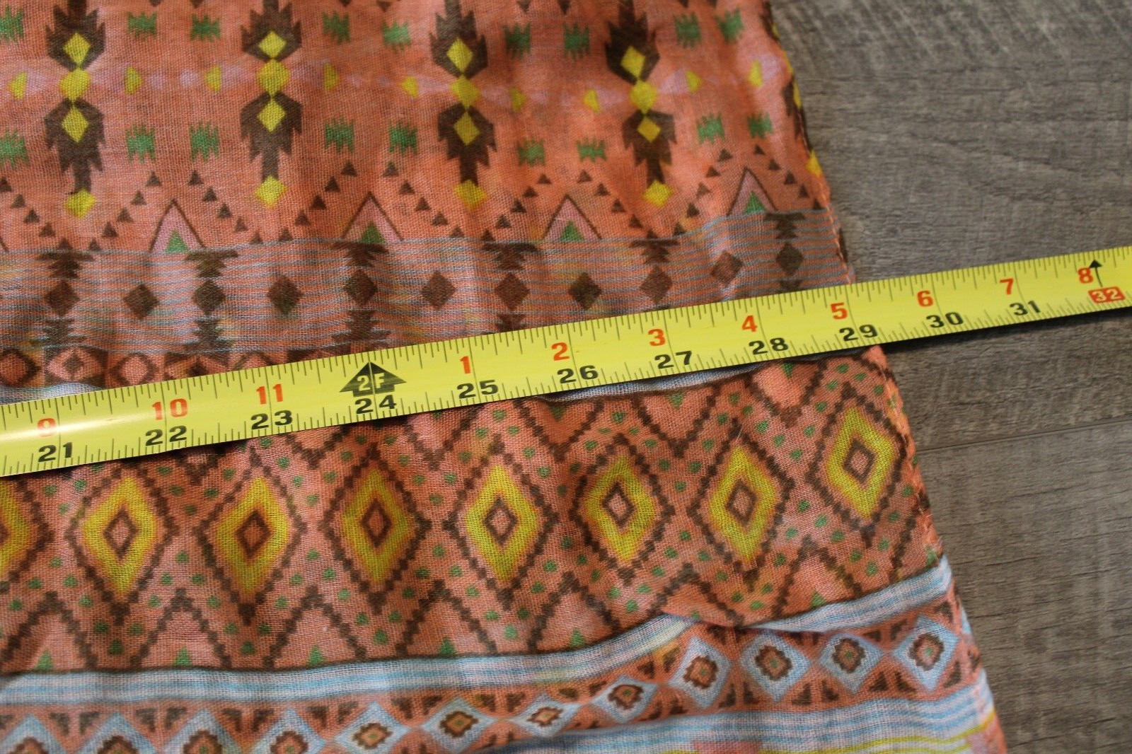 Lightweight Infinity Accent Scarf Southwestern 64… - image 4