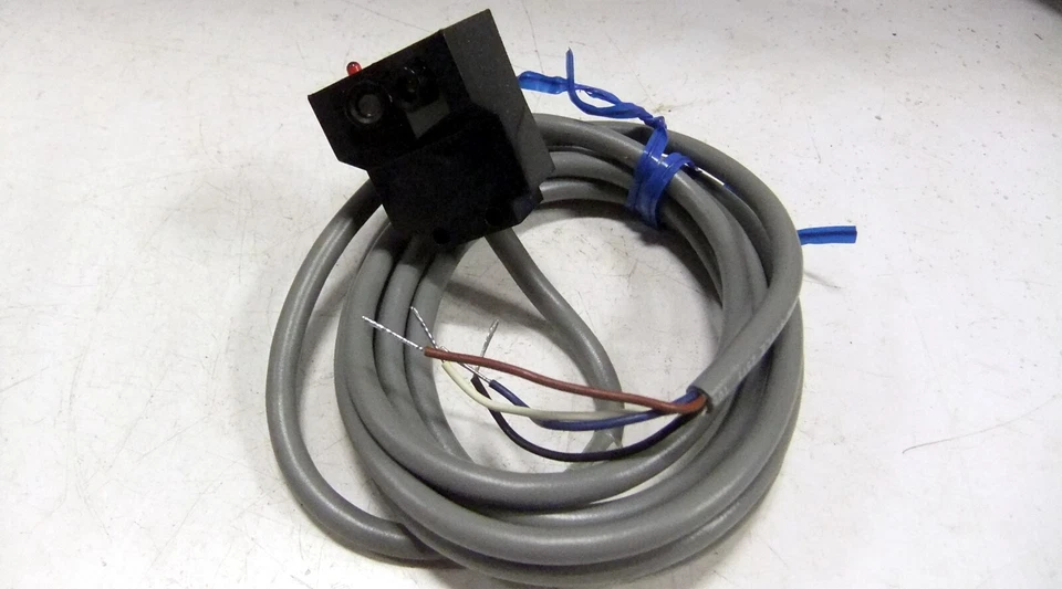 Banner Engineering SE612C 26107 Econo-Beam Fiber Optic Sensor - Image 2 of 3
