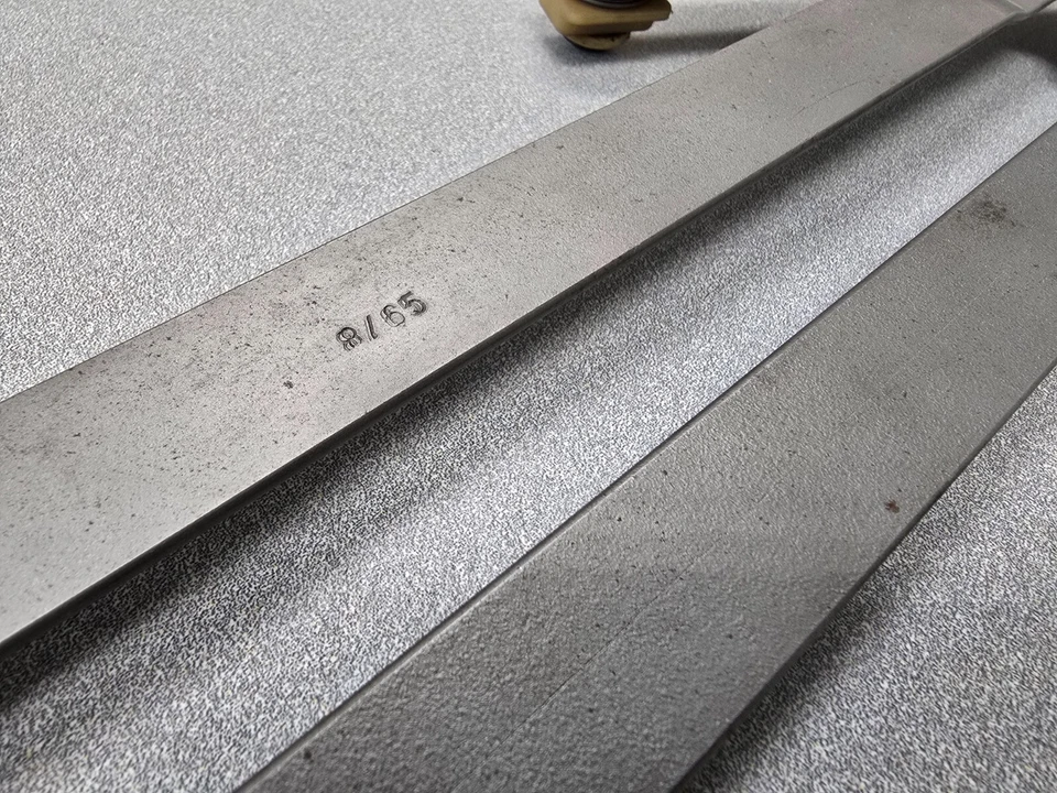 VERY NICE ORIGINAL PORSCHE 911 912 PASSENGERS DOOR MANUAL WINDOW REGULATOR 8/65 - Imagem 4 de 4