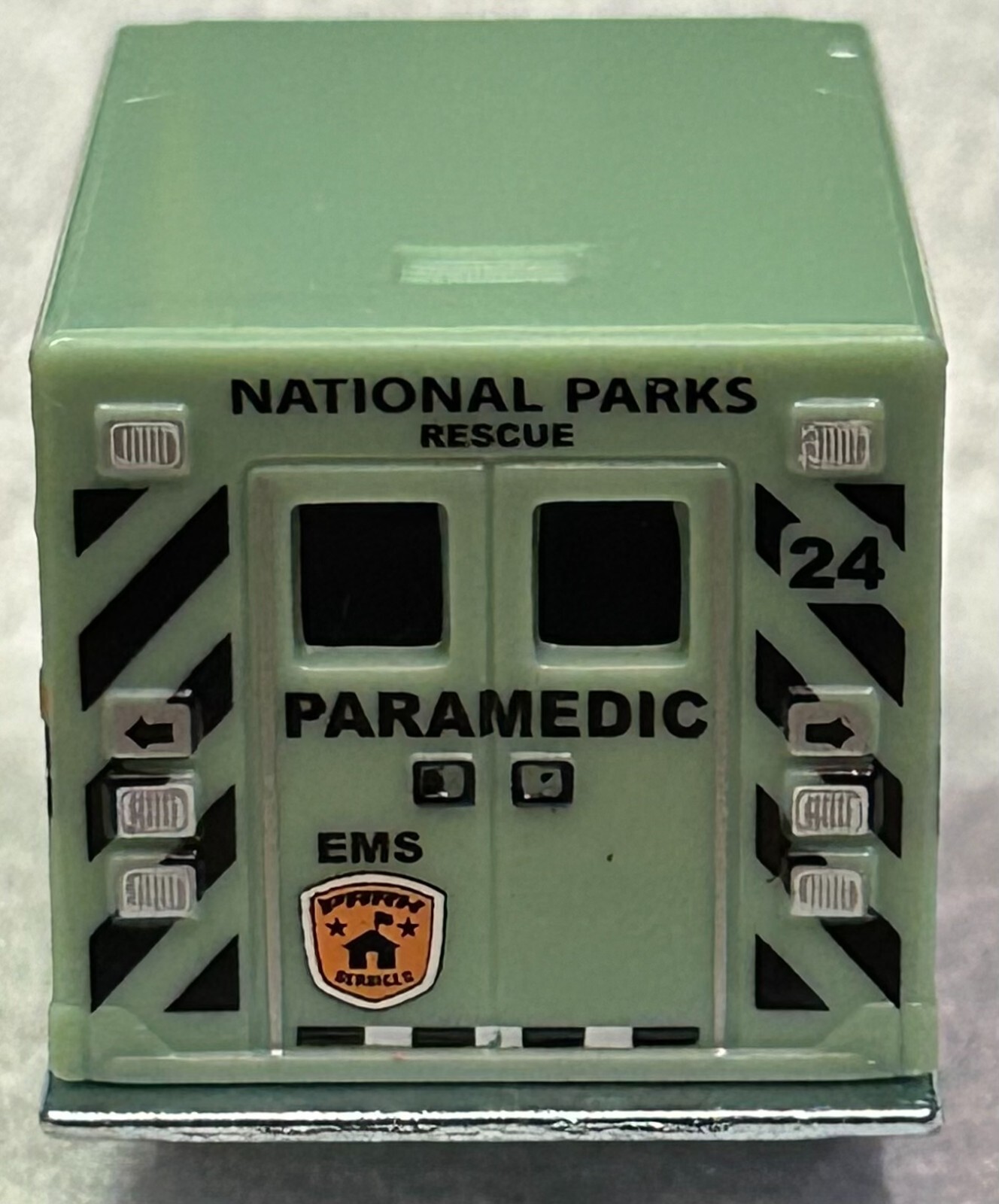 Matchbox 9 Pack National Parks International Ambulance *EXCLUSIVE* eBay
