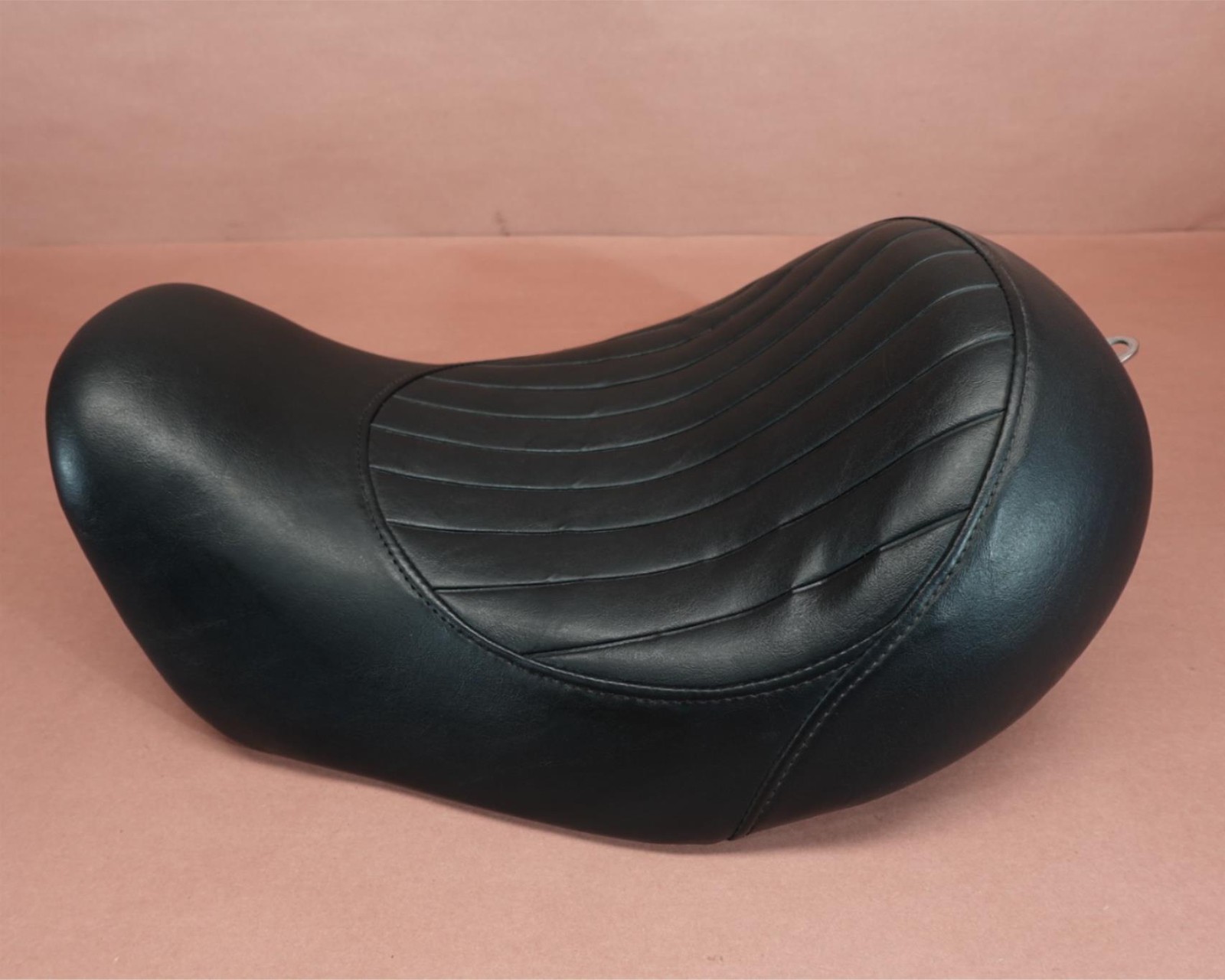 2007-2011 Harley Davidson Dyna Street Bob FXDB Solo Seat