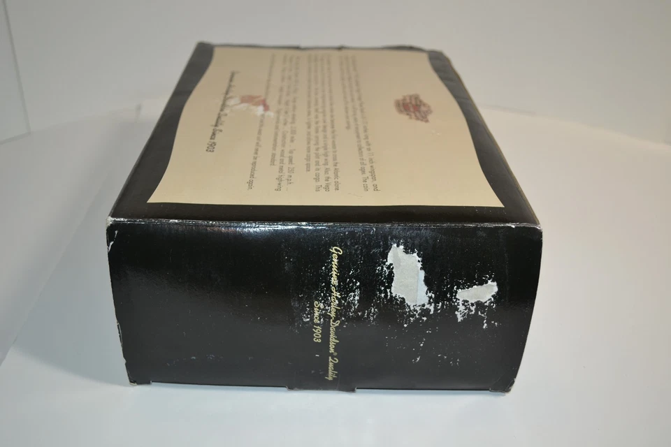 Harley Davidson Lockheed Vega 5B Highwing самолет банка 11» размах крыльев новый в коробке - Изображение 3 из 4