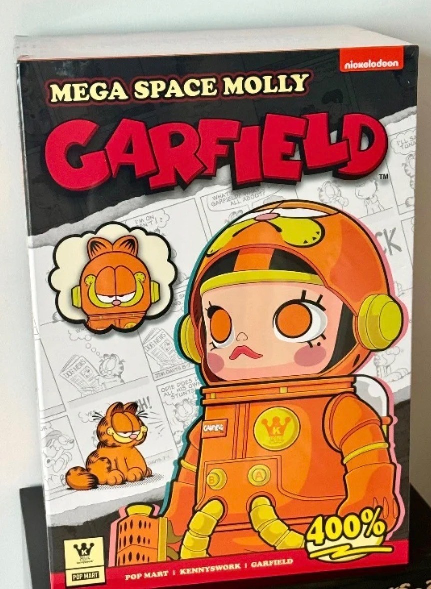 POP MART MEGA SPACE MOLLY 400% GARFIELD | eBay