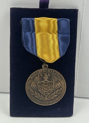 VFW Ladies Auxiliary Medal Patriotic Award Americanism Bronze Ribbon Veterans