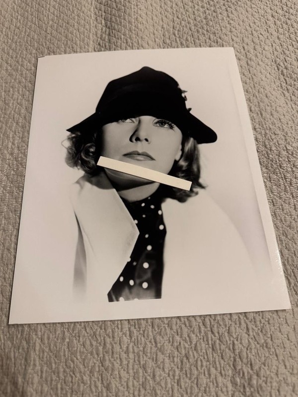 GRETA GARBO,  ORIGINAL MOVIE STILL PHOTO.   1934  FILM  PAINTED VEIL