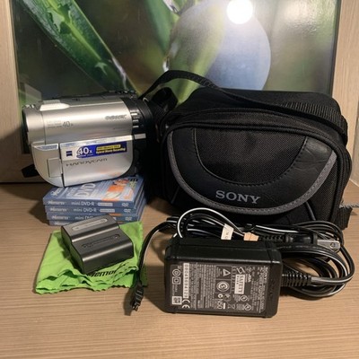 Sony DCR-DVD610 Hybrid Handycam Camcorder Video Recorder 40x Optical Zoom w/ DVD