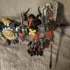 Lego 70795 Bionicle Mask Maker vs. Skull Grinder 