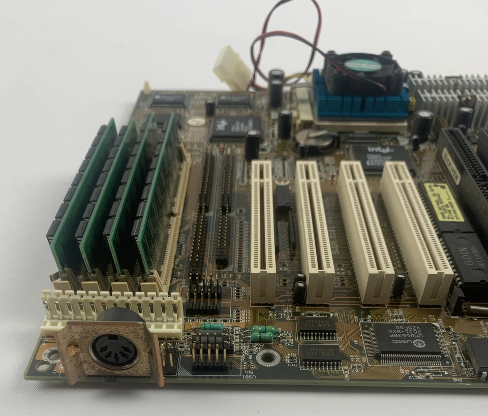 Placa base Chaintech 5VGM M101 - Pentium SY022 - 4x EDO-RAM - Baby AT Intel 430VX - Imagen 2 de 4
