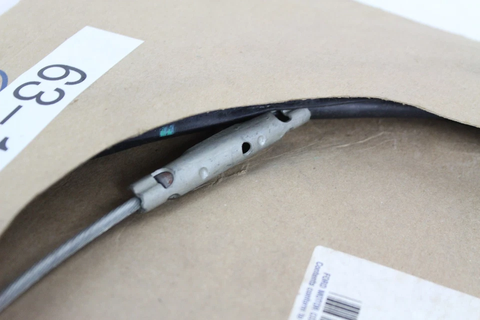 Оригинальный новый в коробке трос стояночного тормоза задний левый 02 Ford Crown Victoria Mercury Marquis - Изображение 4 из 4