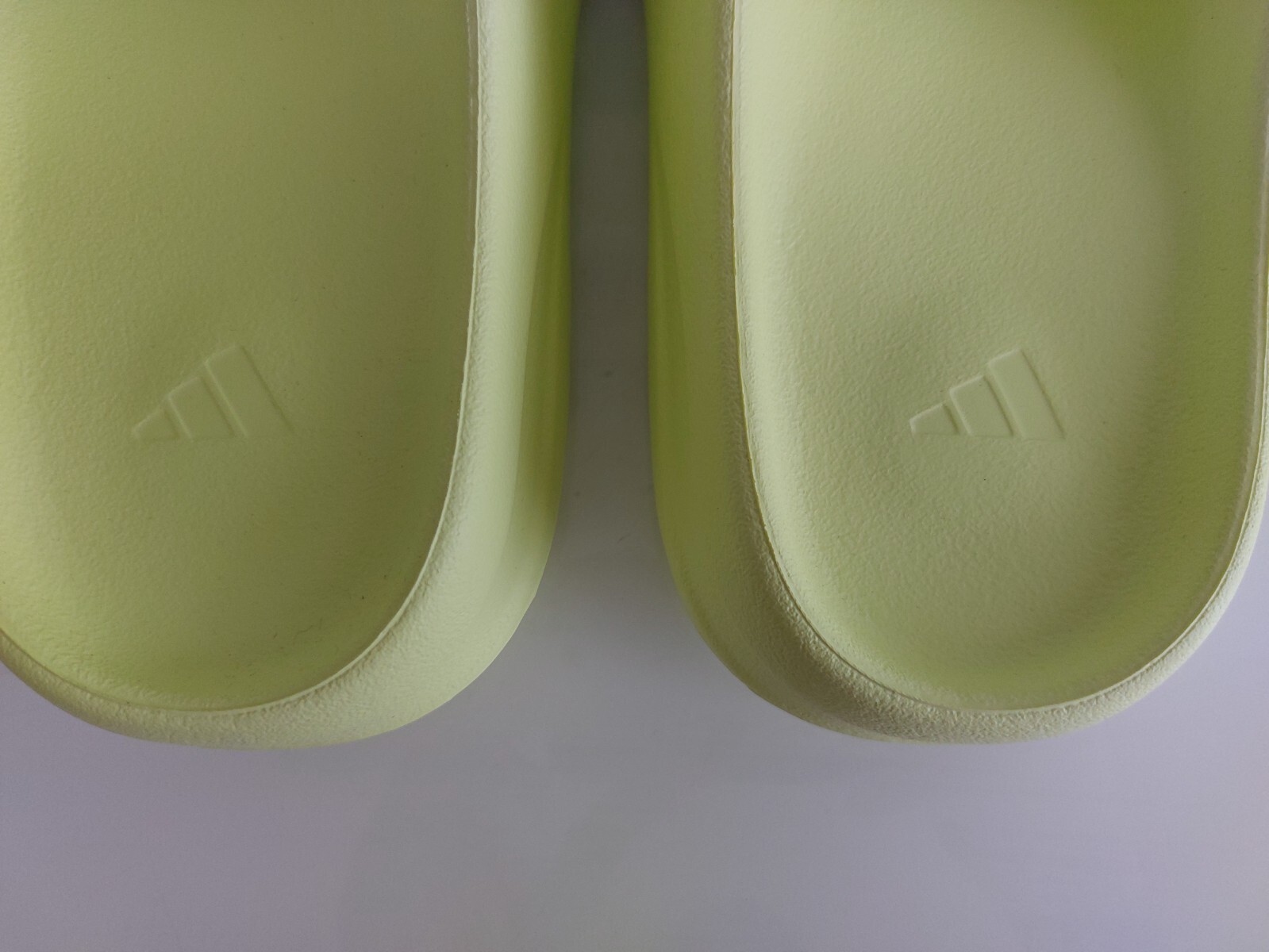 adidas Yeezy Slide Glow Green HQ6447 Mens Size us 4 uk 4 eu 37 thumbnail 5