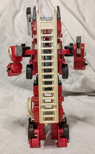 Transformers G1 Inferno 1985 Takara Action Figure - Picture 3 of 8