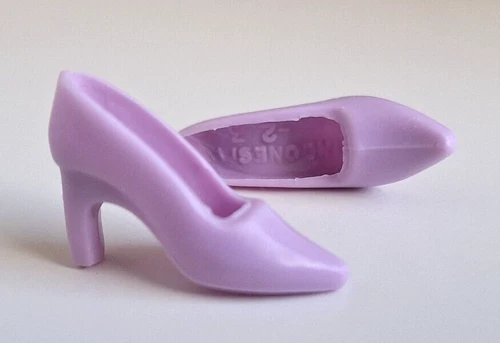 Barbie Doll shoes purple pumps court block low heels plastic vintage