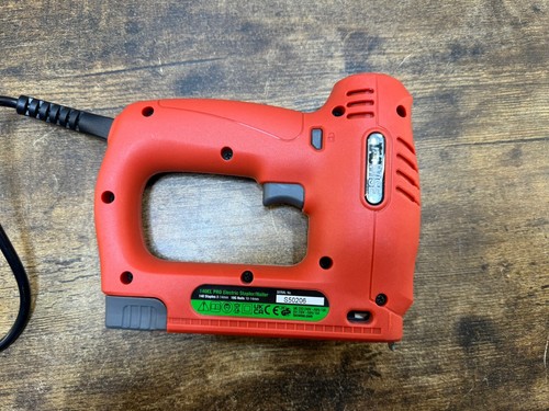 Tacwise 140EL Pro Graffatrice/Chiodatrice Elettrica - Con 5000 Graffette E 2000 Chiodi - Foto 2