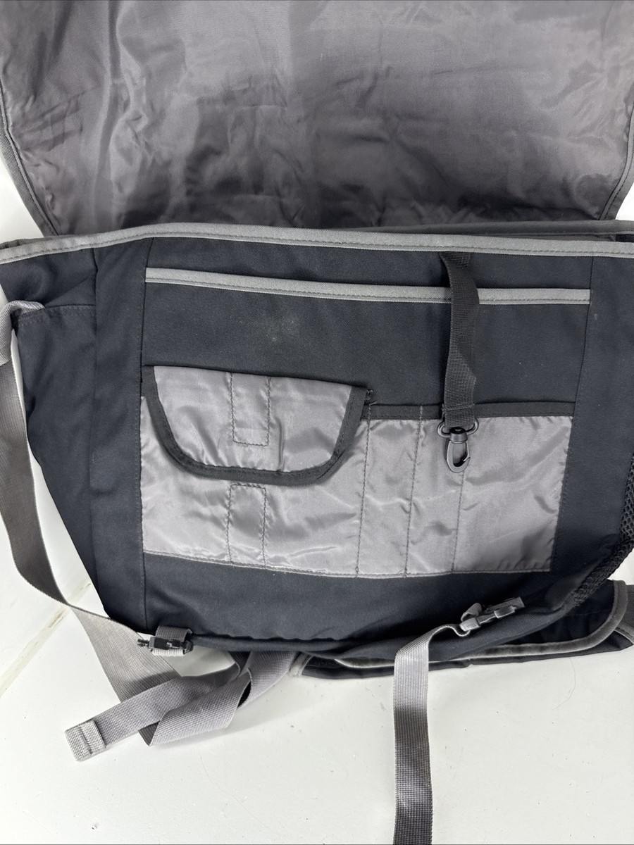 backpack laptop north face Unisex Recon 30 Liter Backpack Laptop Student School Bag OS
