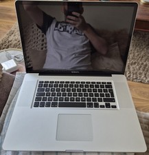 MacBook Pro 17" Mid-2010 **NEW BATTERY**, i5, 8gb Ram, 500gb Hdd