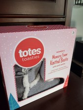 New Women's XL 9-10 Totes Toasties Memory Foam Knitted Bootie Slippers Pom Poms