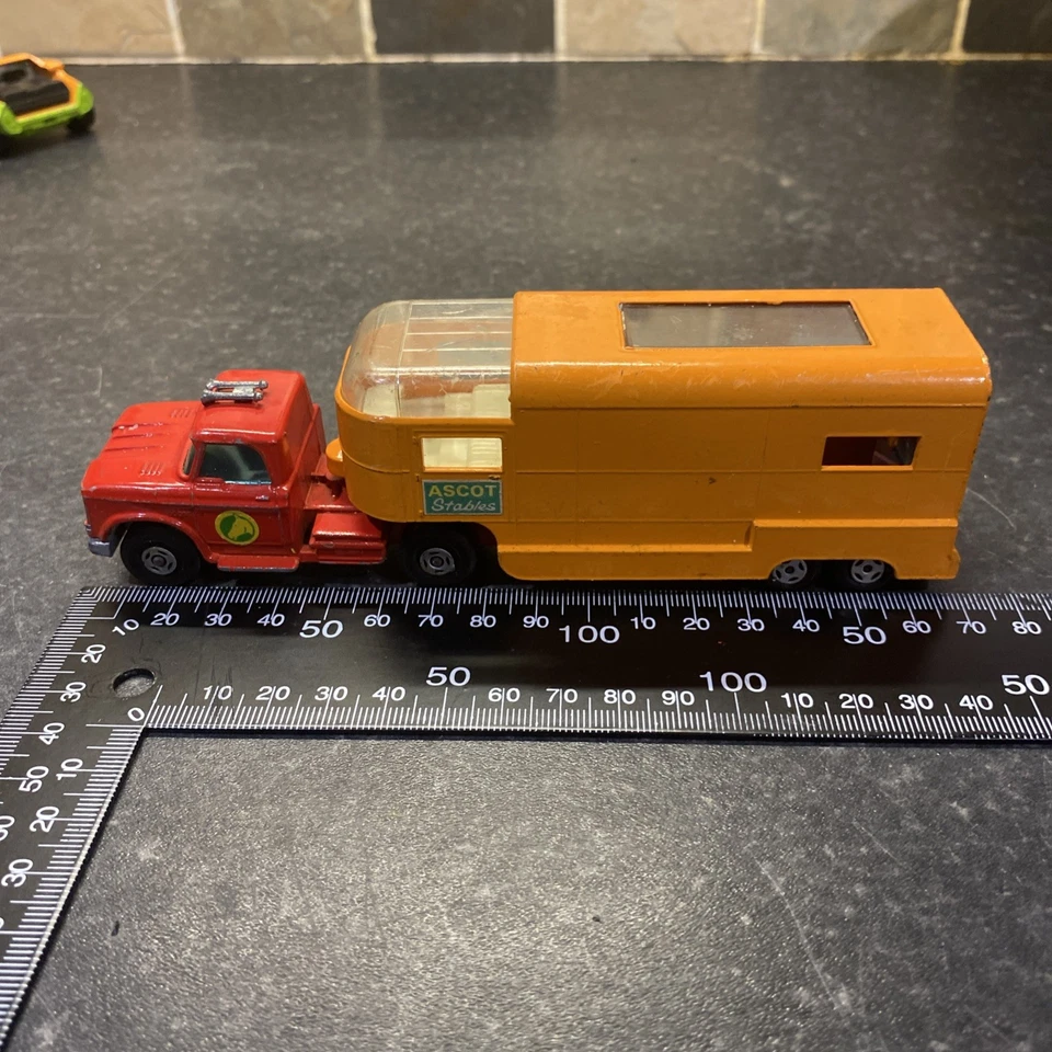 Matchbox Super Kings K-18, Dodge Tractor y furgoneta articulada para caballos, 1971... Foto 4 de 4