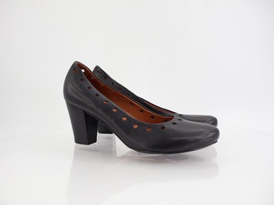 Gentle Souls Reno Pump Black Leather Perforated Block Heel Size 7 M Career