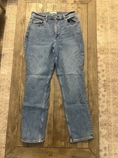 Abercrombie  Fitch Women's the Slim Straight Ultra High Rise Curve Love 31/12