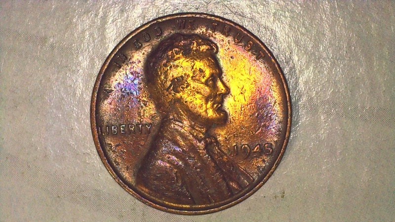 1945 Lincoln Wheat Cent with Natural Rainbow Toning (A767)