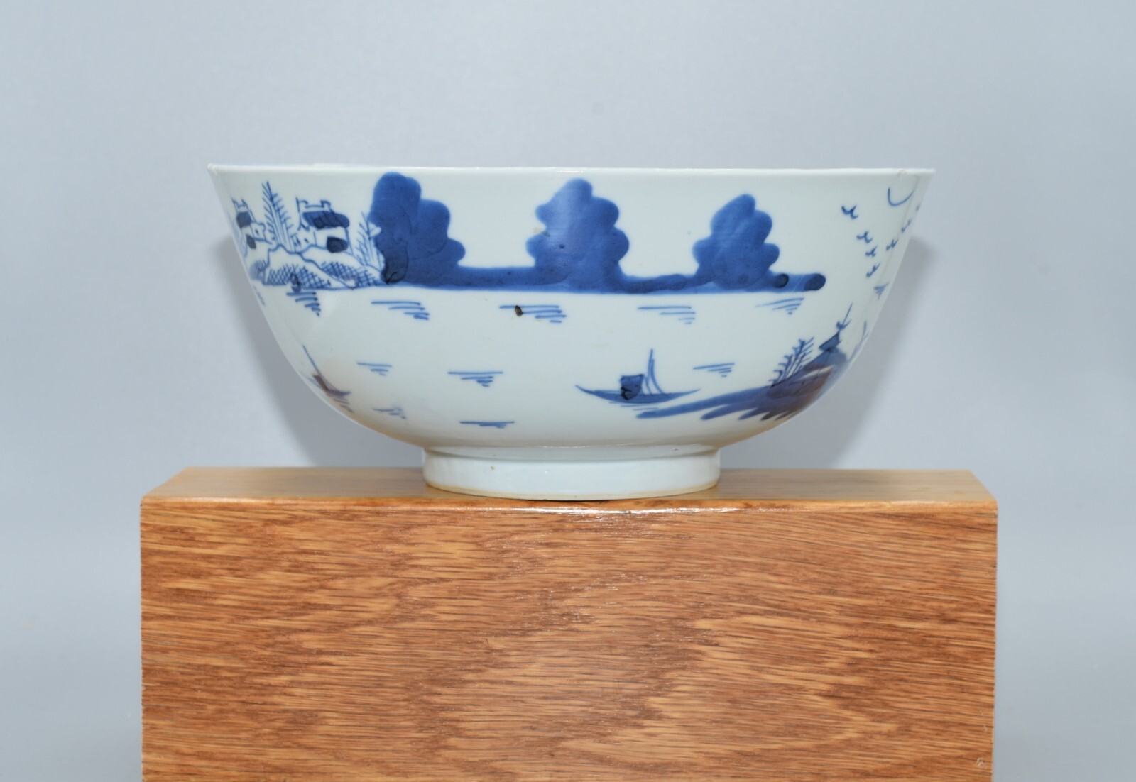 18THC CENTURY ANTIQUE CHINESE BLUE & WHITE PORCELAIN BOWL TEMPLE LAKE