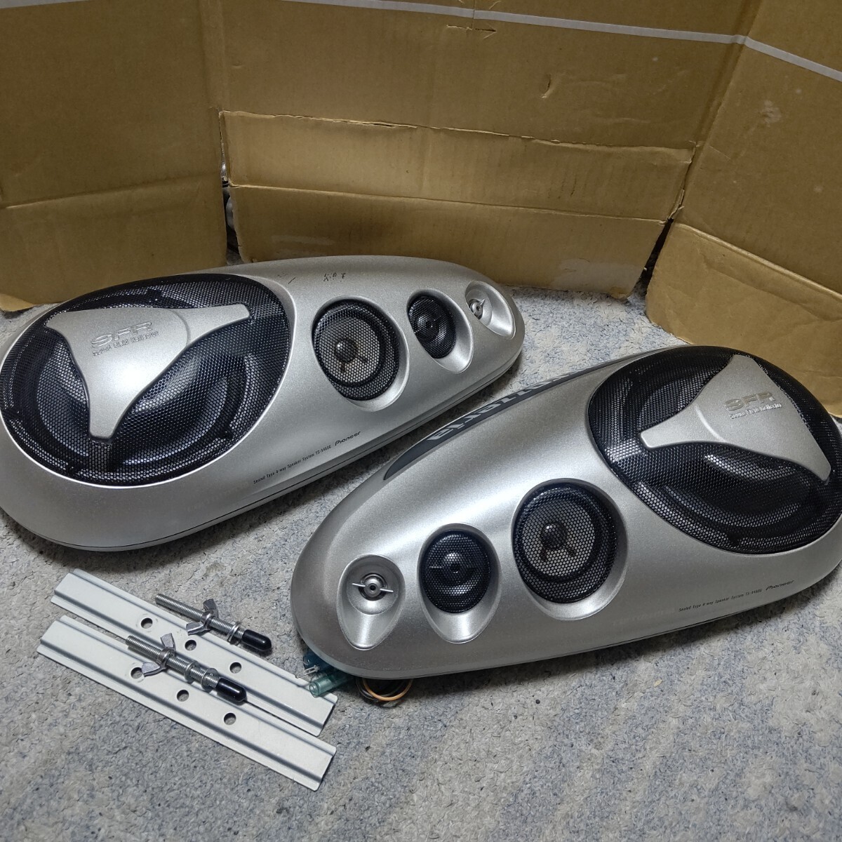 Pioneer Carrozzeria TS-X480G 4way Box Illumation Speakers Pioneer Carrozzeria TS-X480G 4way Box Illumation Speakers