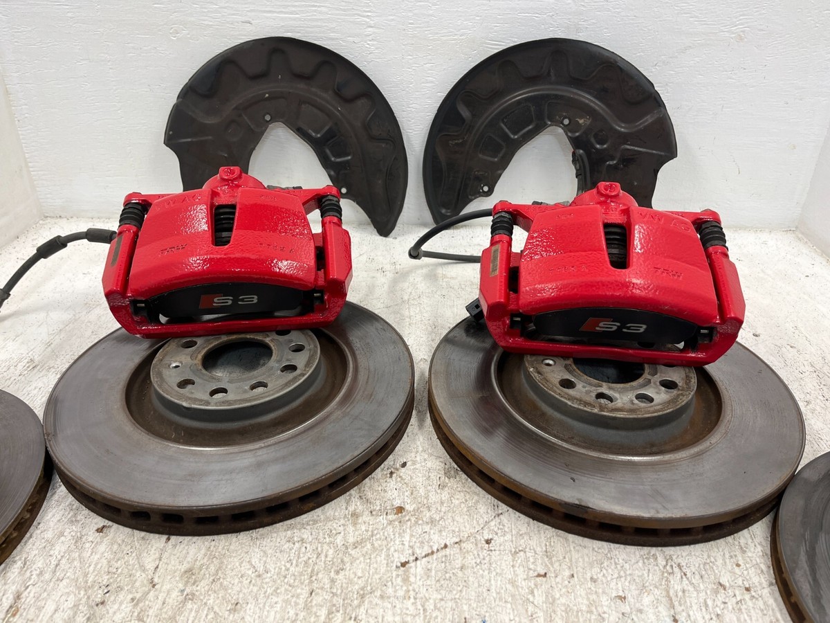 アウディS3 8V 純正ブレーキキャリパー レッド ゴルフ　7R 7GTI s-l1200.jpg