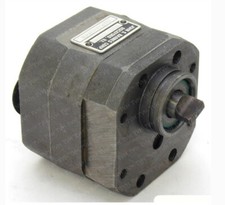 JLG 7023572, PUMP - HYDRAULIC, 1930ES