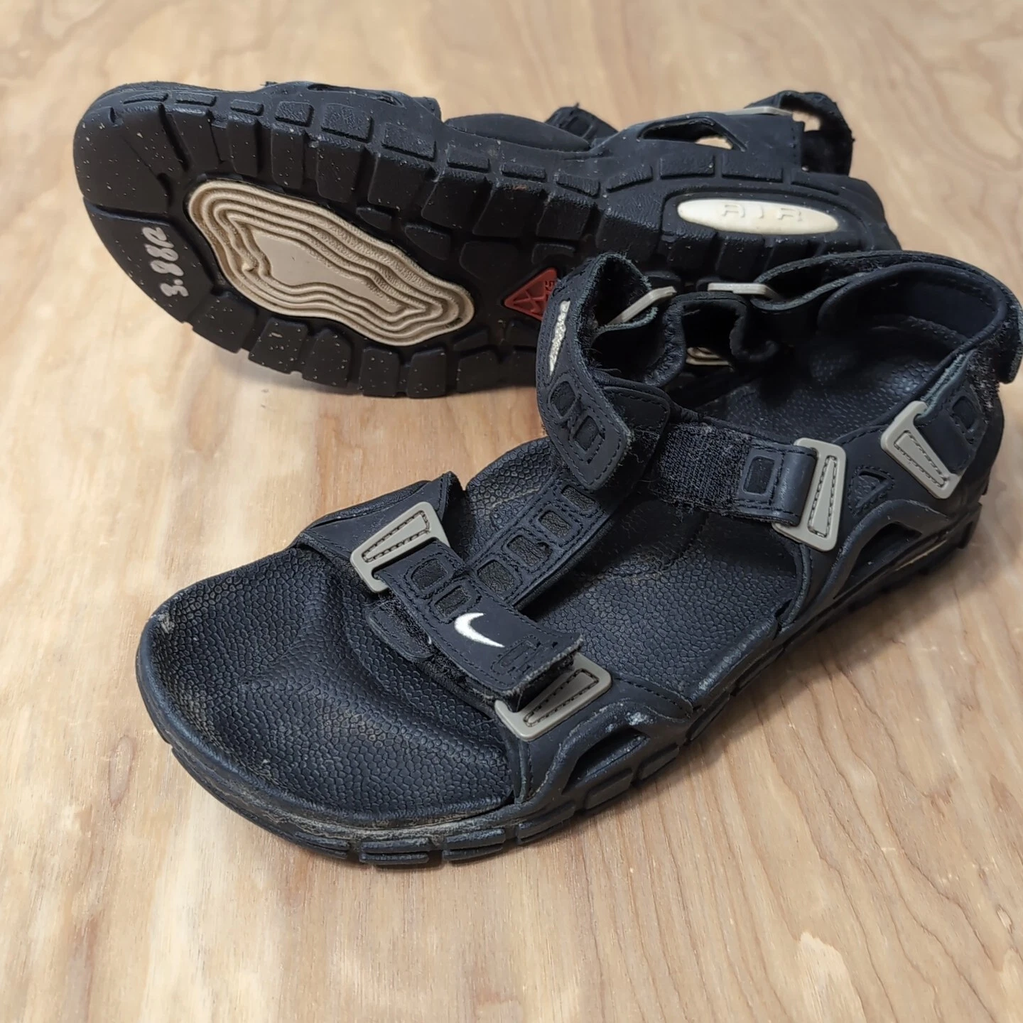 Sandali neri vintage Y2K Nike Air Deschutz donna taglia 10 1999