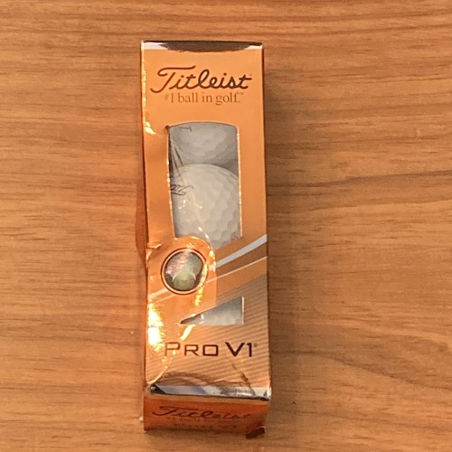 NIB Titleist Pro V1 Golf Balls (sleeve of 3) Louisville 56 Syracuse 10 NCAAF - Picture 1 of 5