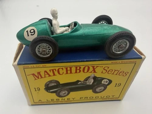 Lesney Matchbox Series - No. 19 Aston Martin DBR5 Racing Car Original Box