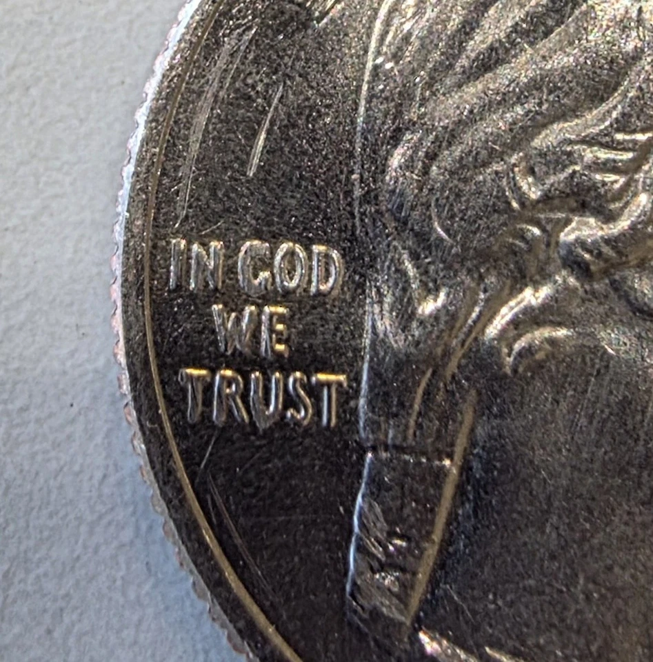 Lote de 3 EE. UU. sin certificación Cuartos de galón “IN COD WE TRUST” Error Apariencia 2023-2024 Foto 3 de 4