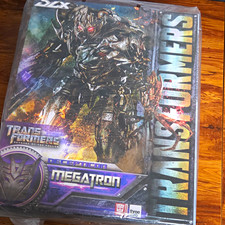 threezero Transformers DLX Megatron Decepticon Action Figure NEW/SEALED