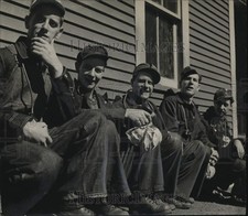 1954 Press Photo Miners pose in Sydney, Nova Scotia - tux09491