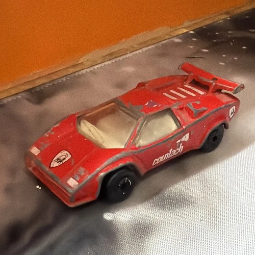 Vintage 1985 Matchbox Lamborghini Countach LP 5000 S Diecast Model Car