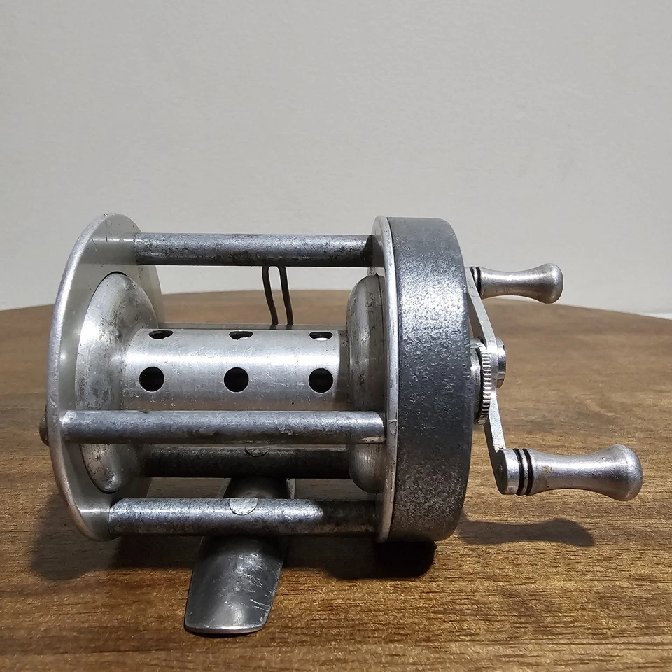 Vintage Langley Lakecast Model 350 Casting Reel Lot #0017 - Image 3 of 4