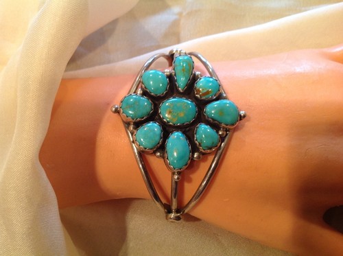 Vintage SouthWest Signed Sterling Turquoise Lovely Cuff Bracelet 30 grams - Picture 2 of 12