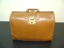 Brief O Fold  The Atlas Company  Leather Gladstone Doctors Briefcase Attaché Bag