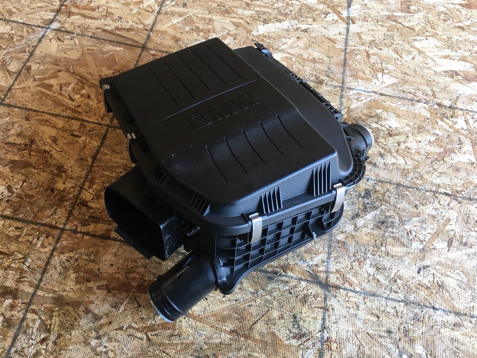 BMW E60 E92 E82 N54 535I 335I 135I AIR INTAKE FILTER CLEANER BOX AIRBOX ...