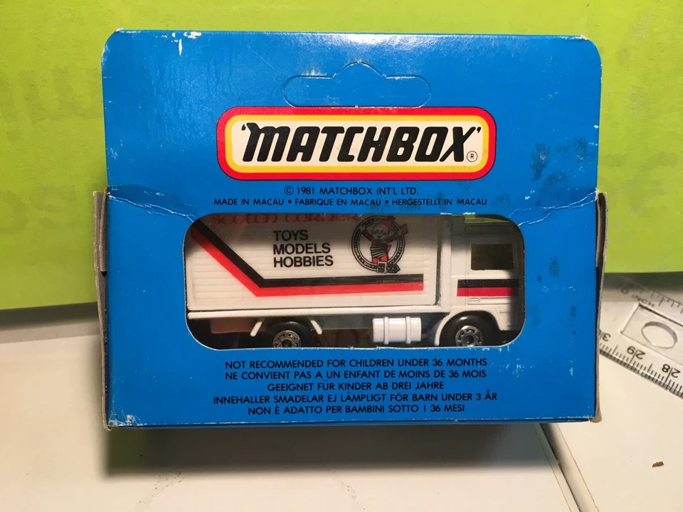 Matchbox MB20 Volvo Container Truck in OVP - ungeöffnet * Rarität *Macau - Bild 2 von 4
