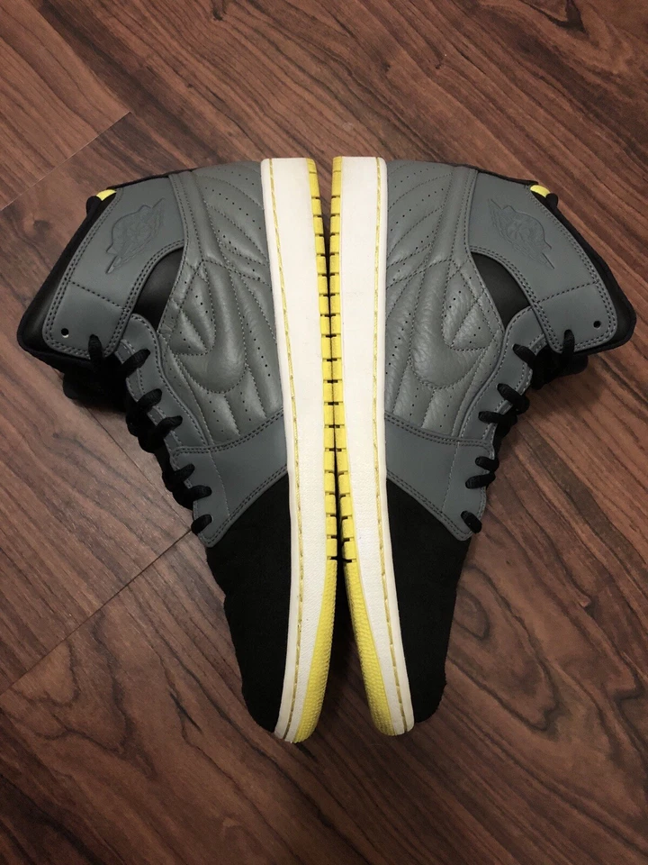 Air Jordan 1 Retro 99’ Cool Grey Vibrant Yellow Men’s 13 US [654140-032] Foto 2 de 4