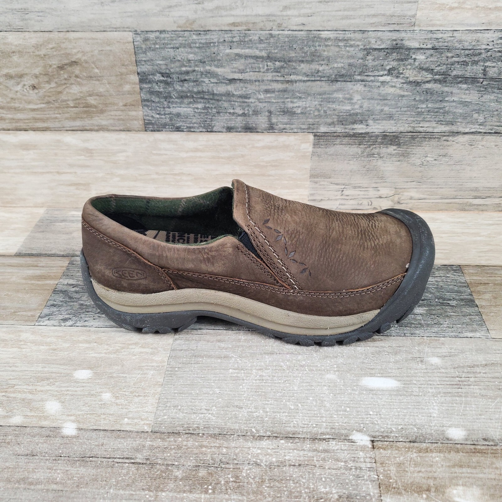 Scarpa invernale da donna Keen Kaci III taglia 7 5 comoda in pelle a quadri terra scura