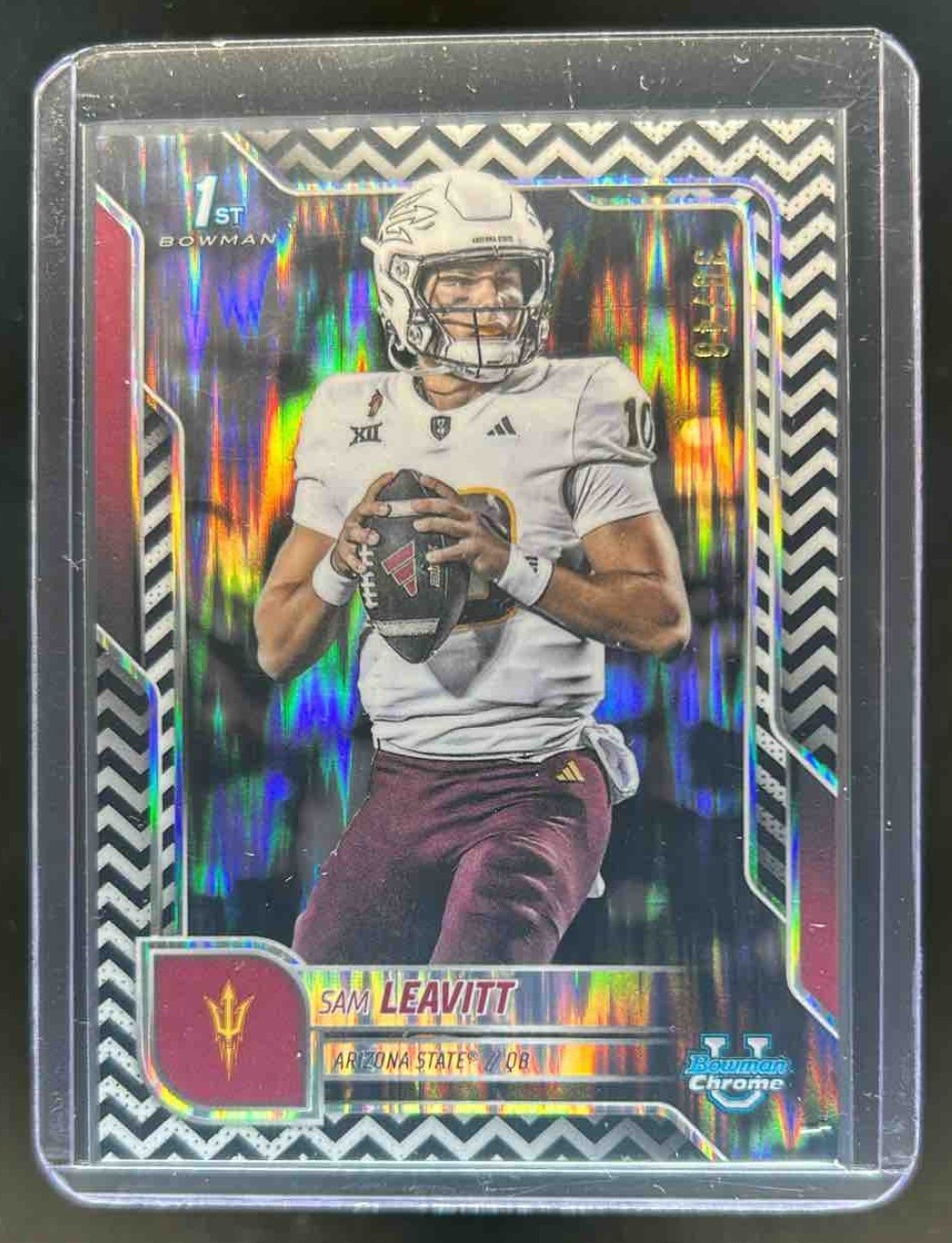 2025 Bowman Chrome U Sam Leavitt 1st Black & White Stealth Refractor #30/48